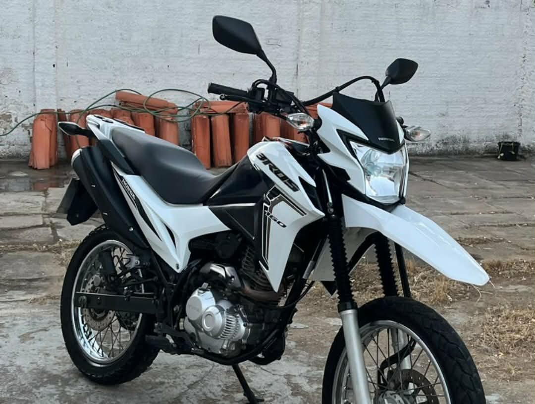 Homens armados tomam motocicleta de assalto na noite desta terça-feira em Teofilândia