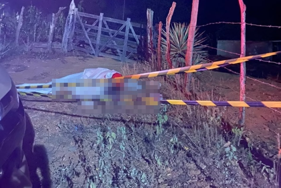 Jovem de 22 anos é morto a tiros após sair para comprar lanche em Queimadas