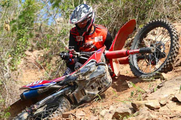 Trechos desafiadores exigiram bastante dos pilotos - Foto: A Voz Off Road Trechos desafiadores exigiram bastante dos pilotos - Foto: A Voz Off Road
