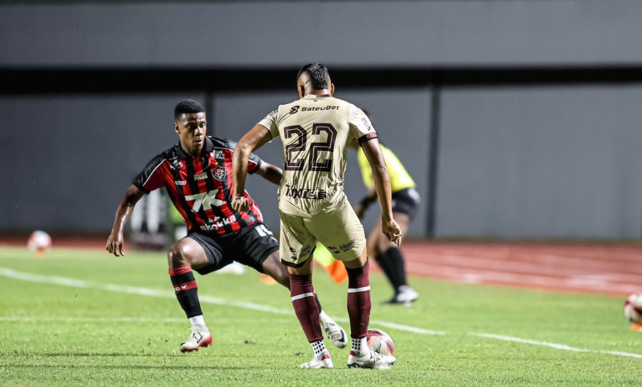 Vitória e Jacuipense empatam em Pituaçu e seguem sem vencer no Baianão 2026