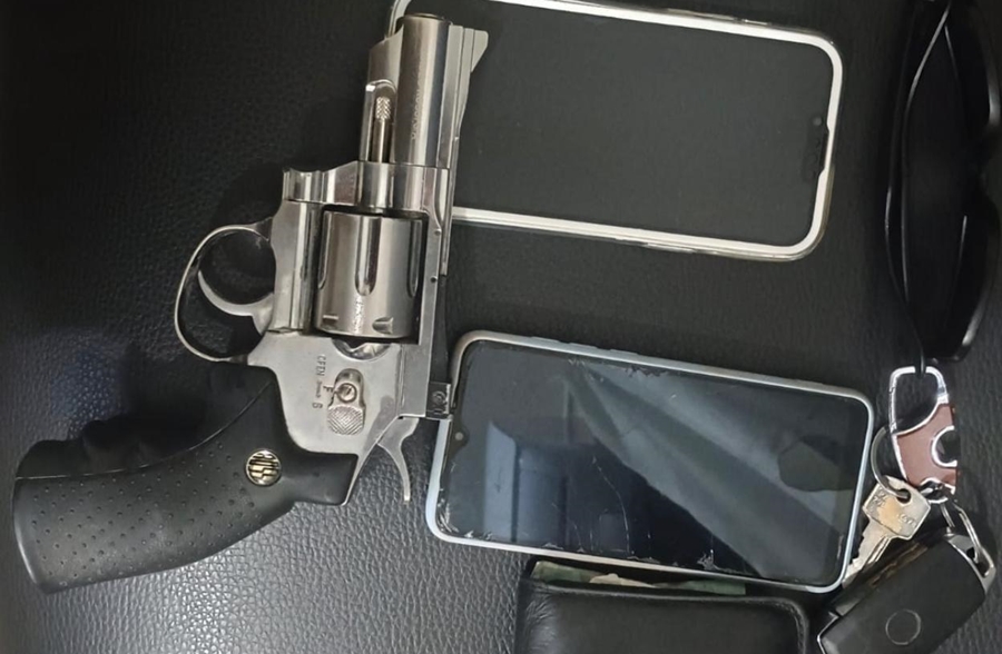 Homem é preso com revólver durante ocorrência de perturbação do sossego em Conceição do Coité