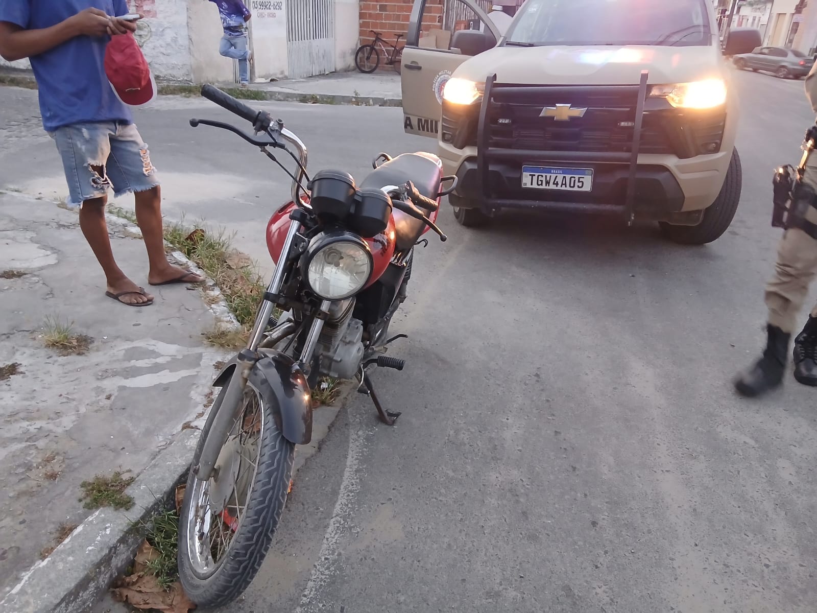 PM apreende três motocicletas com irregularidades em Conceição do Coité