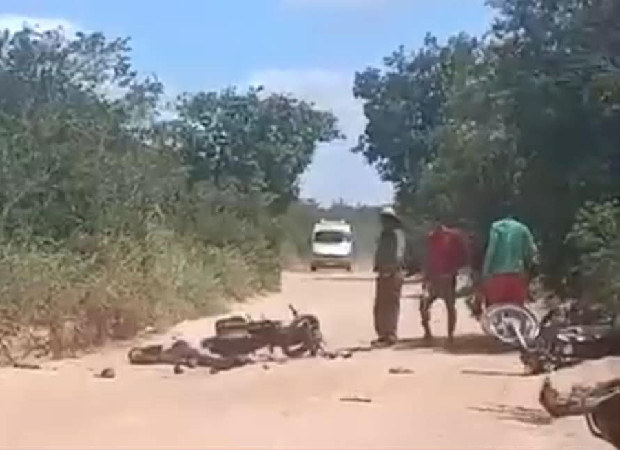 Colisão entre motos deixa um morto e dois feridos na zona rural de Santaluz