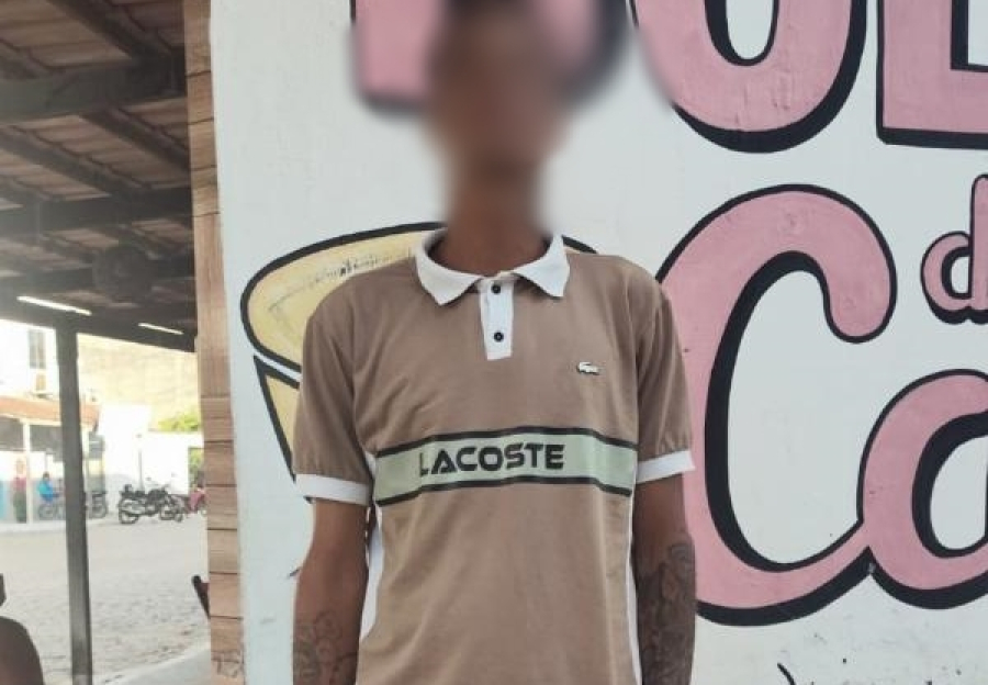 Homem com mandado por homicídio é preso durante abordagem da CETO em Serrinha