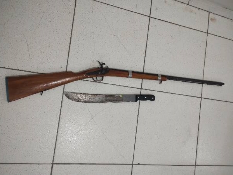 Suspeito de matar cachorro é detido pela PM após denúncia em Serrinha