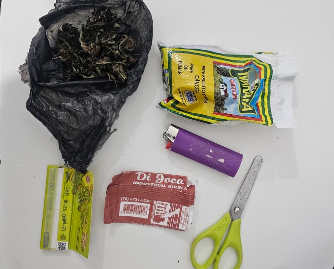 Homem é preso com moto adulterada e porção de maconha durante abordagem em Conceição do Coité