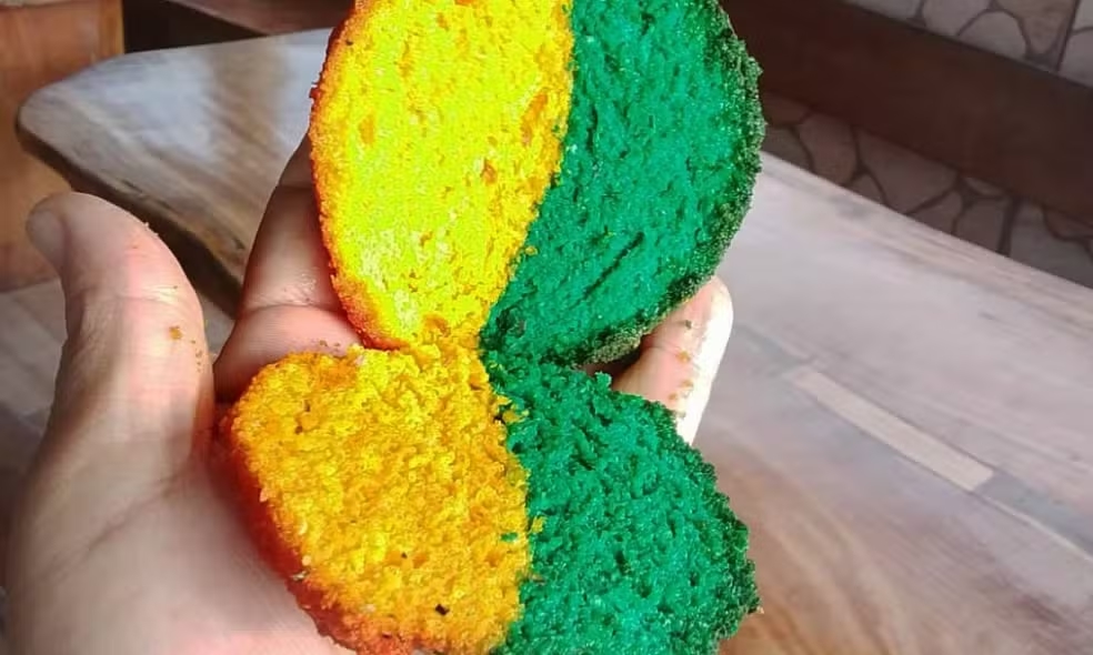 Baiana cria acarajé verde e amarelo para celebrar a Copa do Mundo