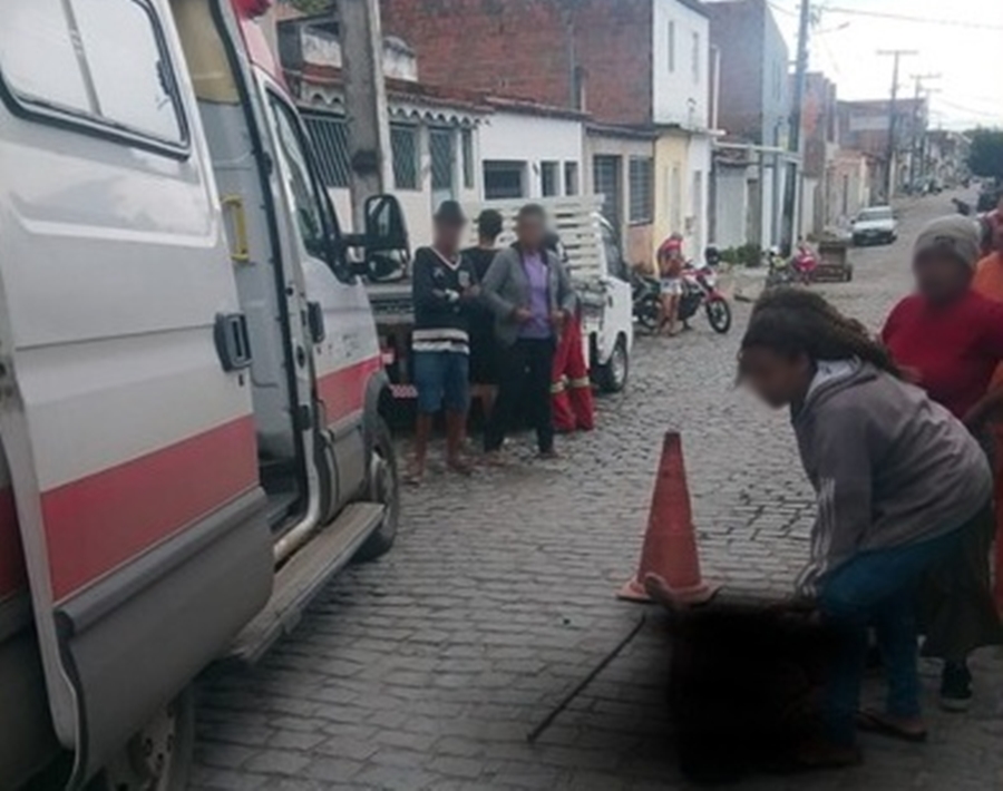 Mulher fica ferida após ser agredida com barra de ferro em Conceição do Coité