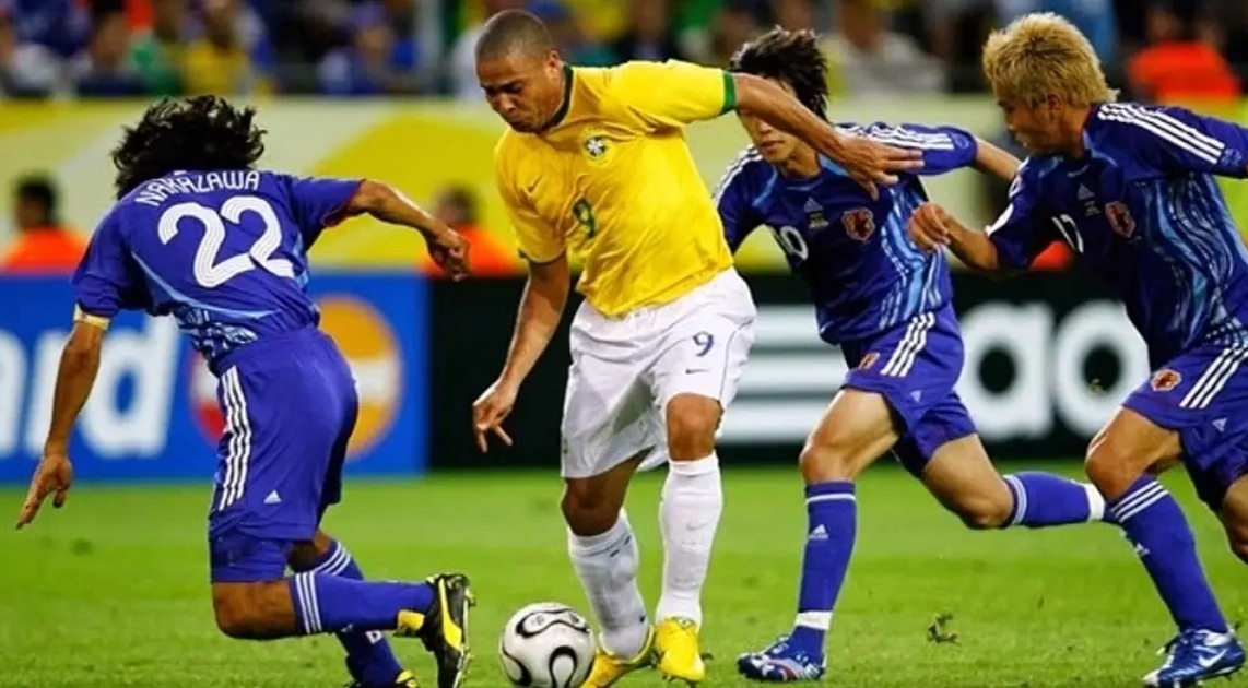 Brasil reencontra o Japão em mata-mata da Copa após 20 anos; relembre o único duelo entre as seleções