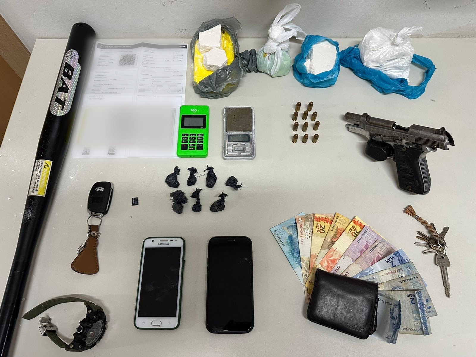 Polícia Civil prende suspeito de envolvimento em homicídio de idosa e apreende cocaína e arma em Serrinha