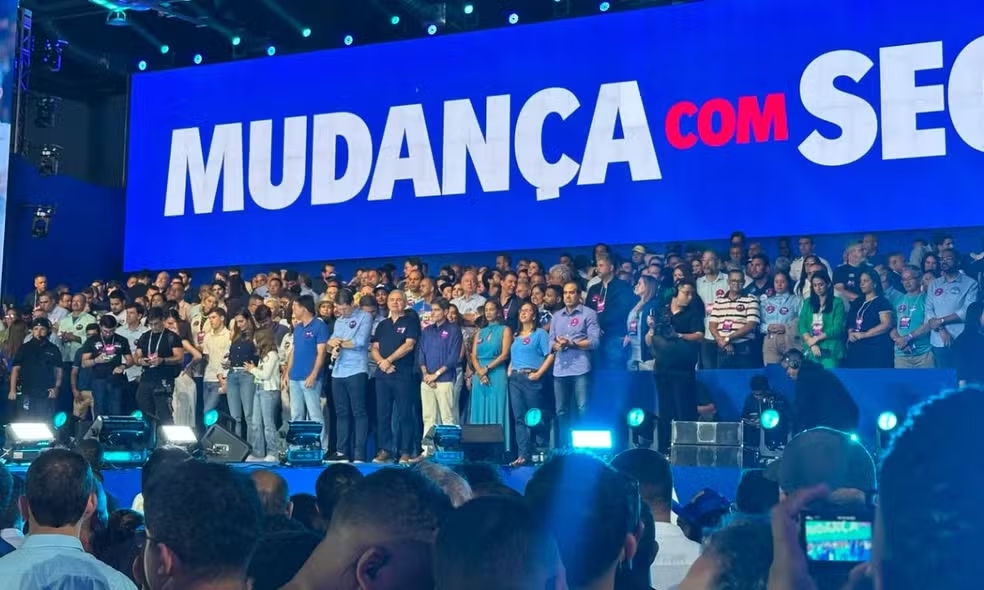 Convenção oficializa ACM Neto ao governo e define chapa de oposição para as eleições de 2026 na Bahia