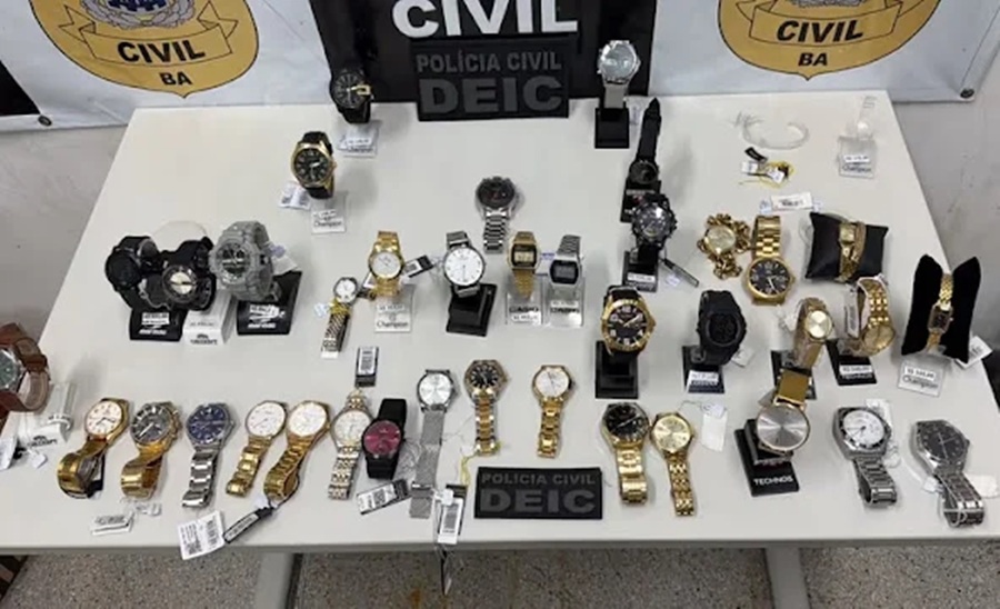 Polícia Civil recupera 38 relógios furtados de joalheria de Riachão do Jacuípe