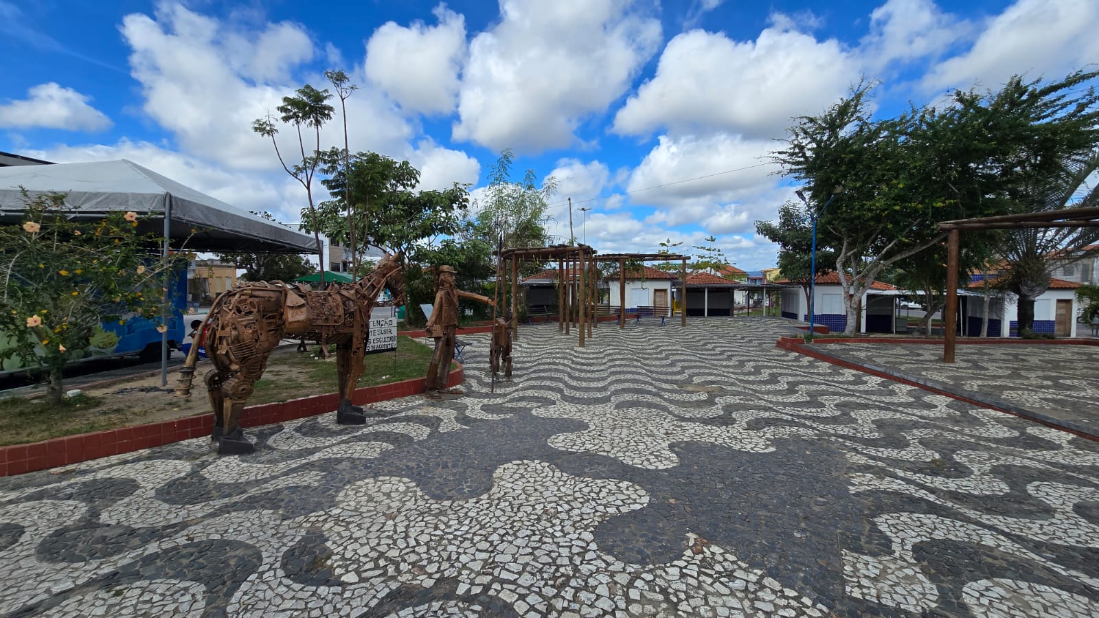 Condenado a 14 anos por estupro de vulnerável é preso durante culto em igreja na zona rural de Teofilândia