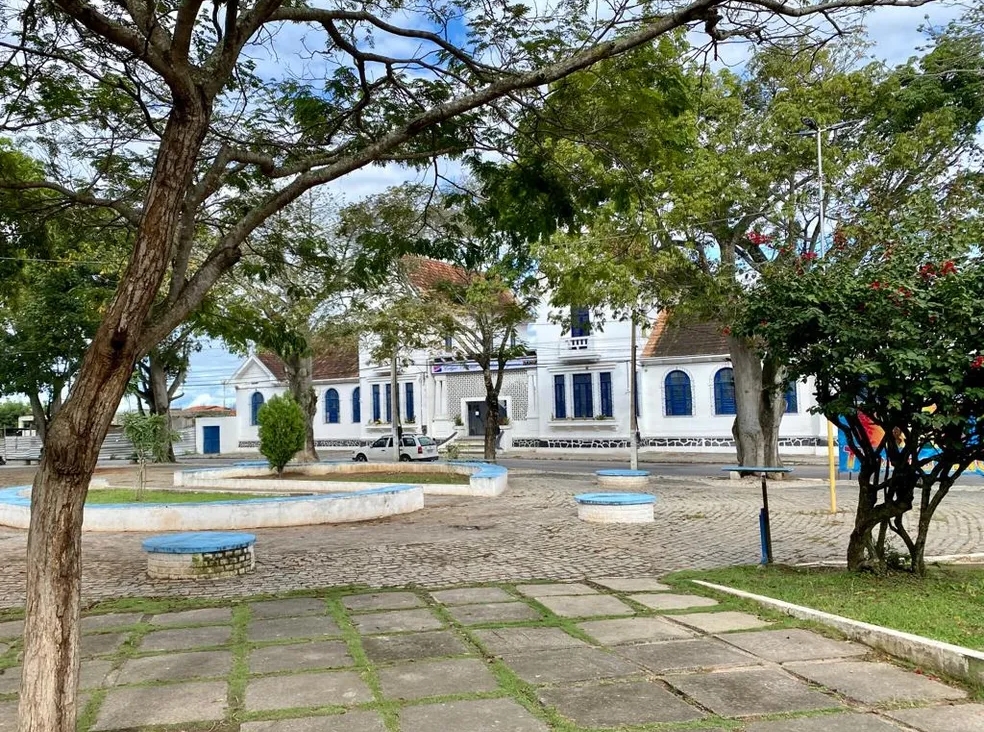 Serrinha tem dois candidatos a deputado federal e três a estadual nas eleições de 2026
