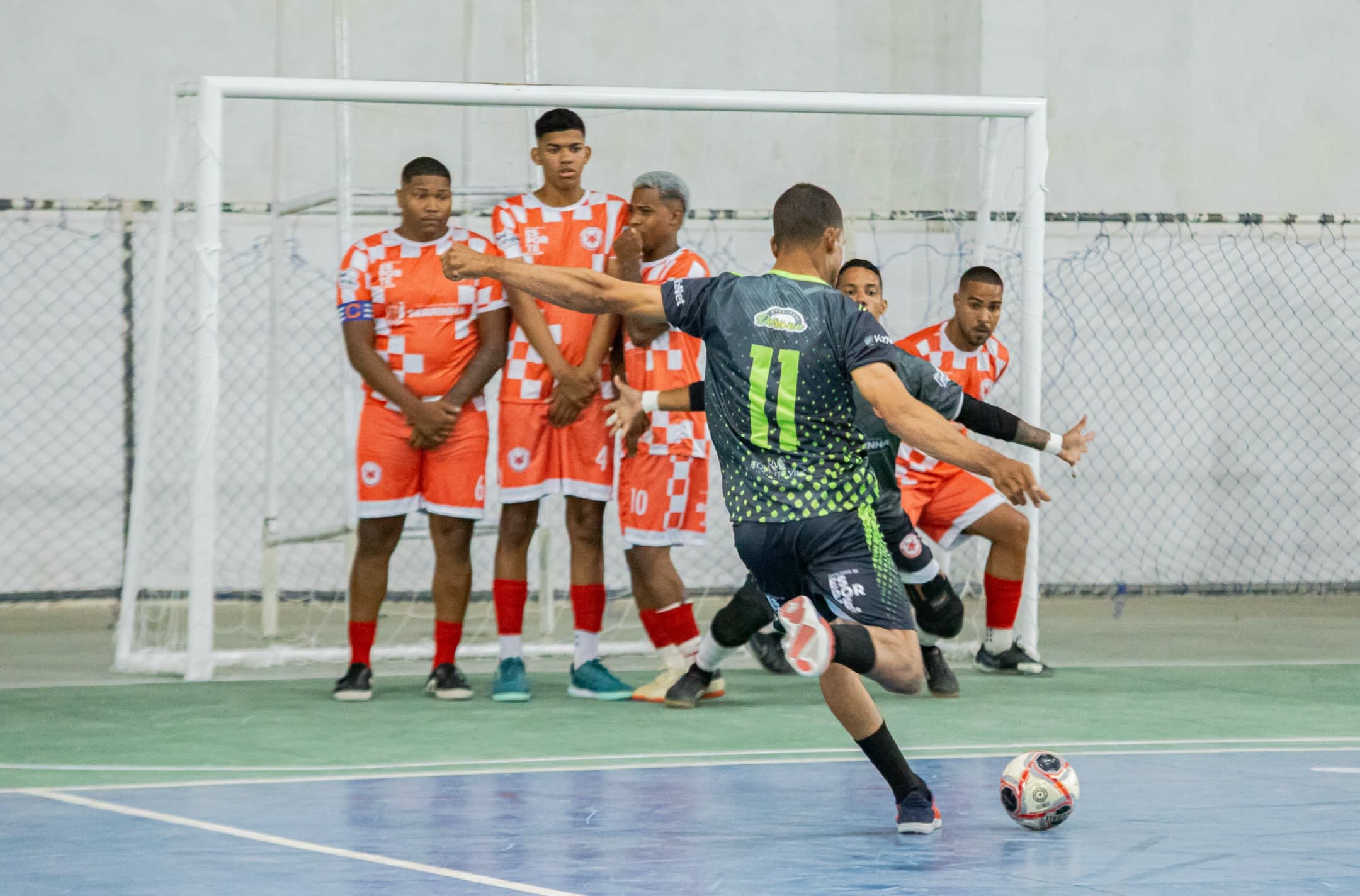 Campeonato Serrinhense de Futsal começa com 22 gols em dois jogos na rodada de abertura