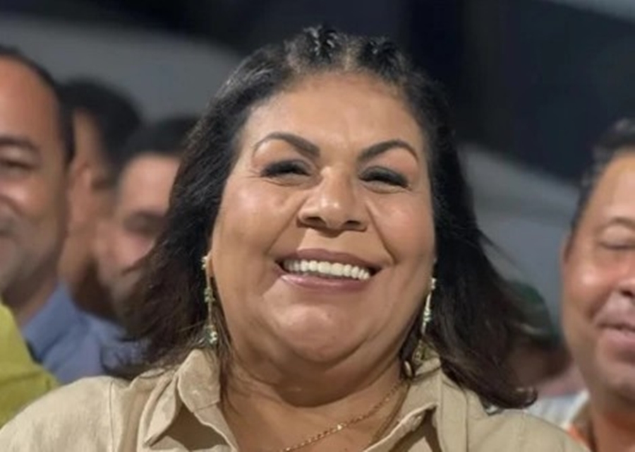 Prefeita de Cansanção nomeia filha para cargo de Chefe de Gabinete